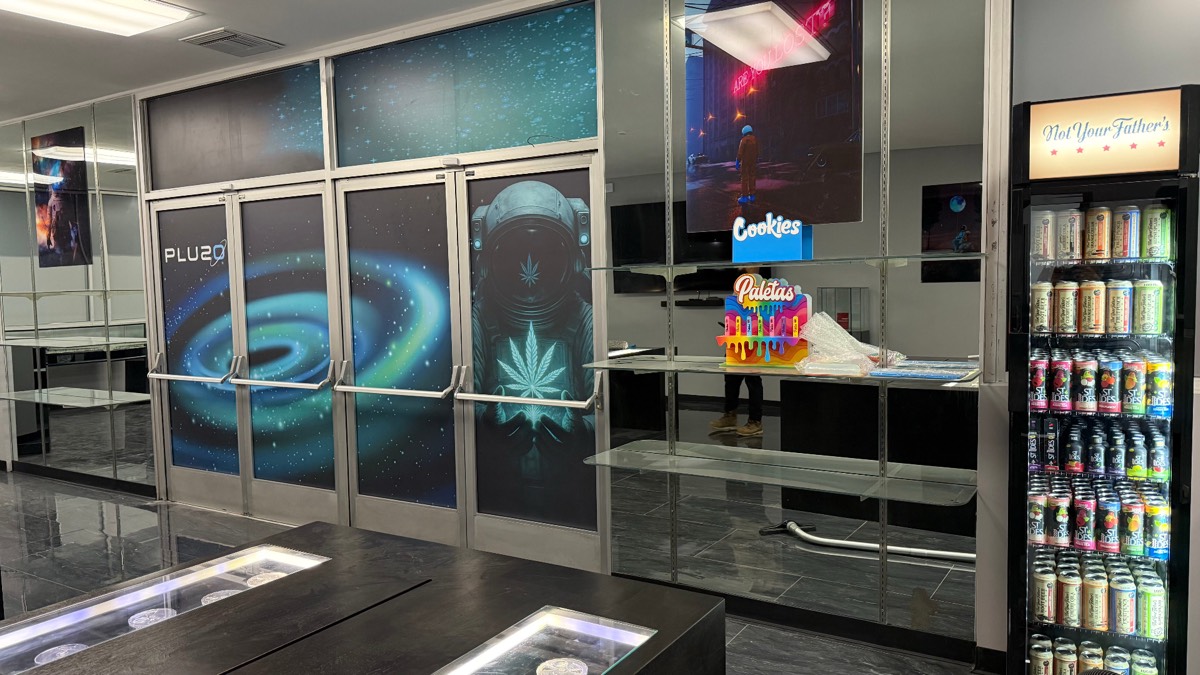 Plu2o Dispensary Signage